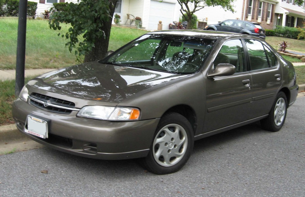 98-99_Nissan_Altima