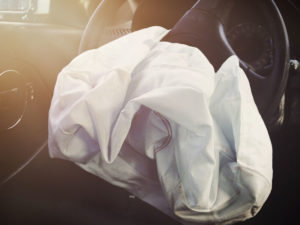 can car airbags be replaced